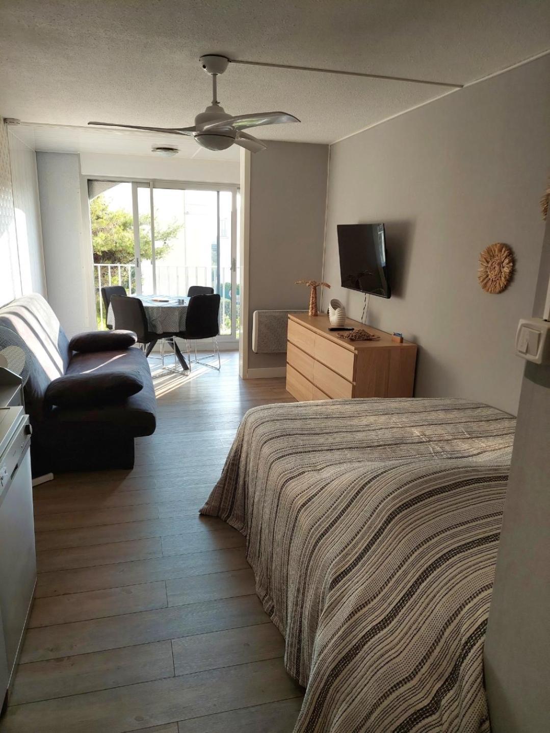 Location Studio Cap D'Agde Exteriér fotografie